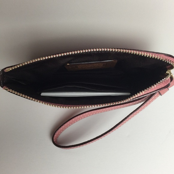 Coach Minnie Mouse Corner Zip Wristlet - Picture 6 of 8